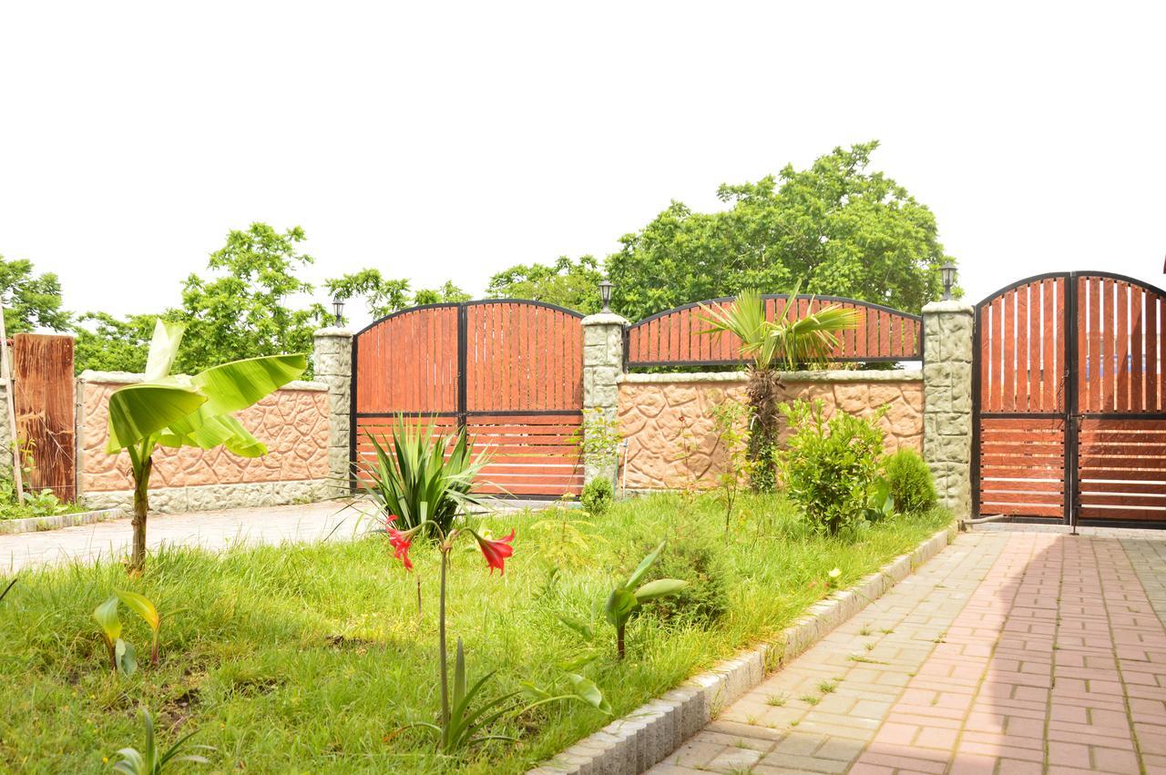 Kobuleti Pines Resort Ngoại thất bức ảnh