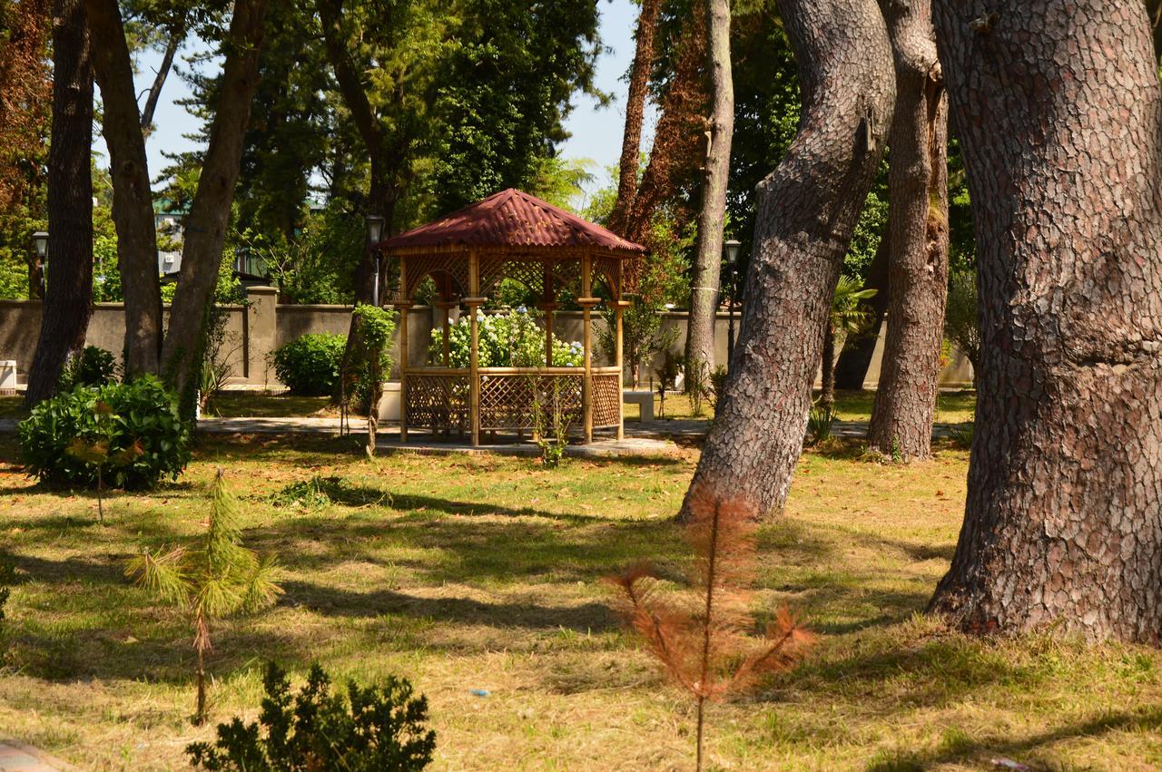Kobuleti Pines Resort Ngoại thất bức ảnh